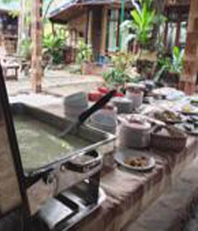 Ruennamyen Resort Amphawa Samut Songkhram Exteriör bild